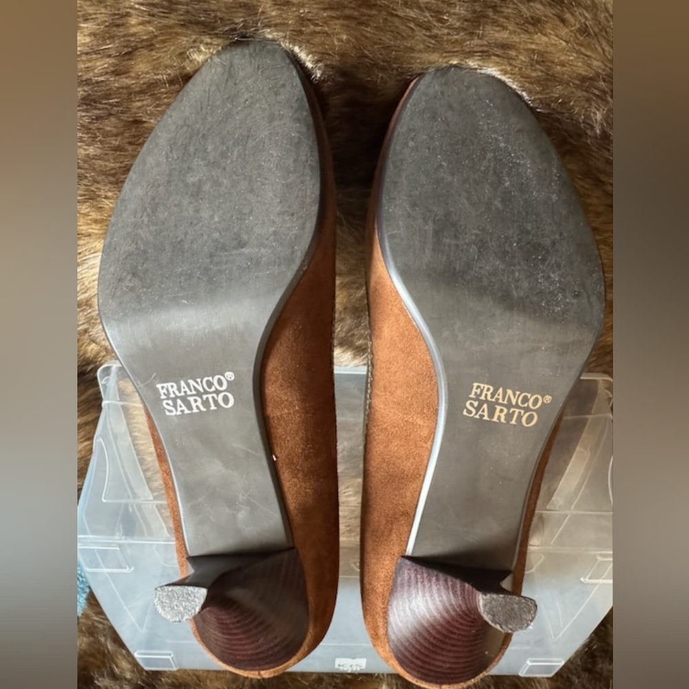Brown Suede Women's Heels - Picture 4 of 4